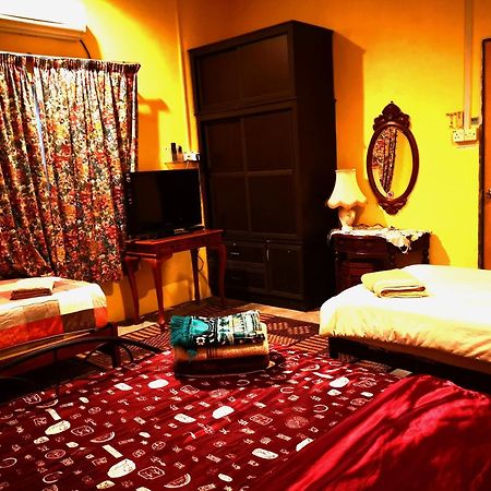 Oyo Home 90495 Homestay Kampung Kota Aur 숭가이페타니 외부 사진