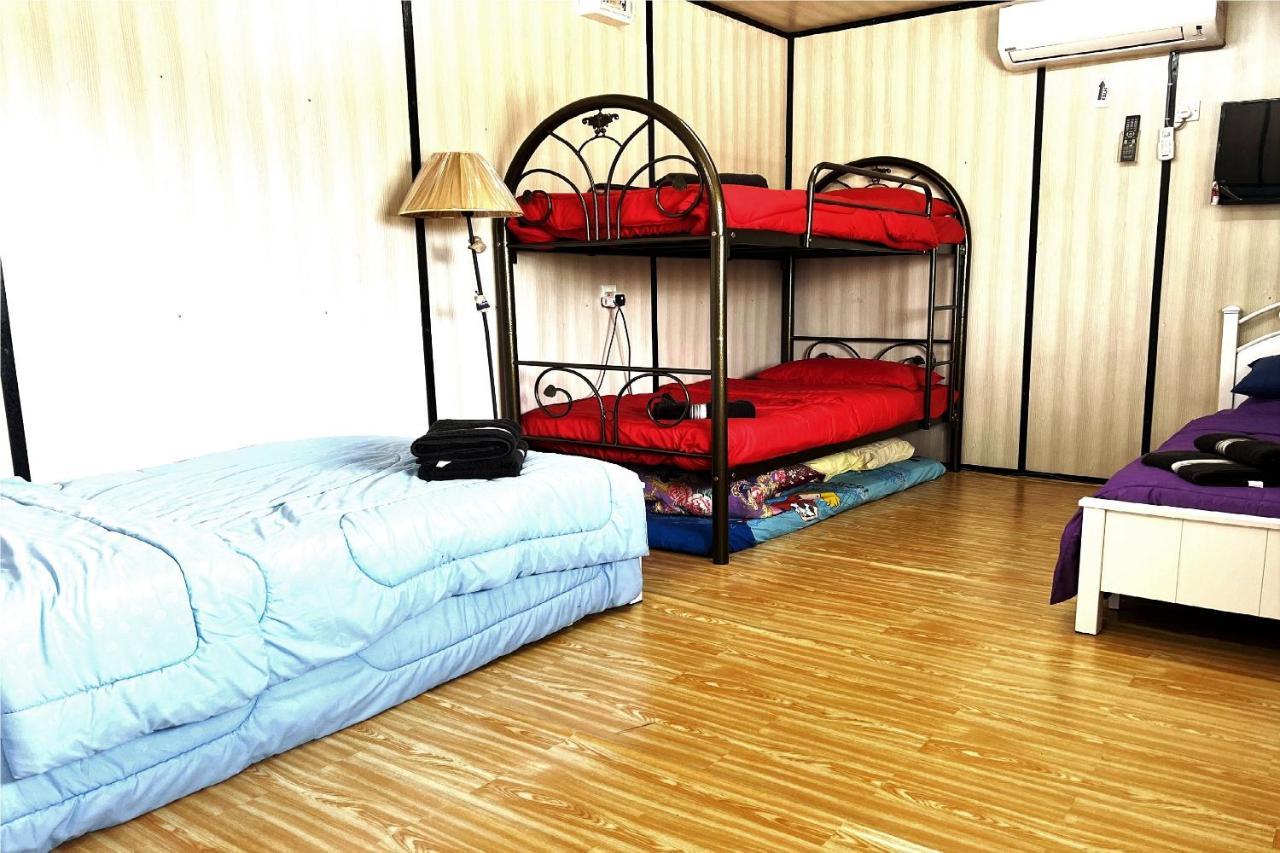 Oyo Home 90495 Homestay Kampung Kota Aur 숭가이페타니 외부 사진