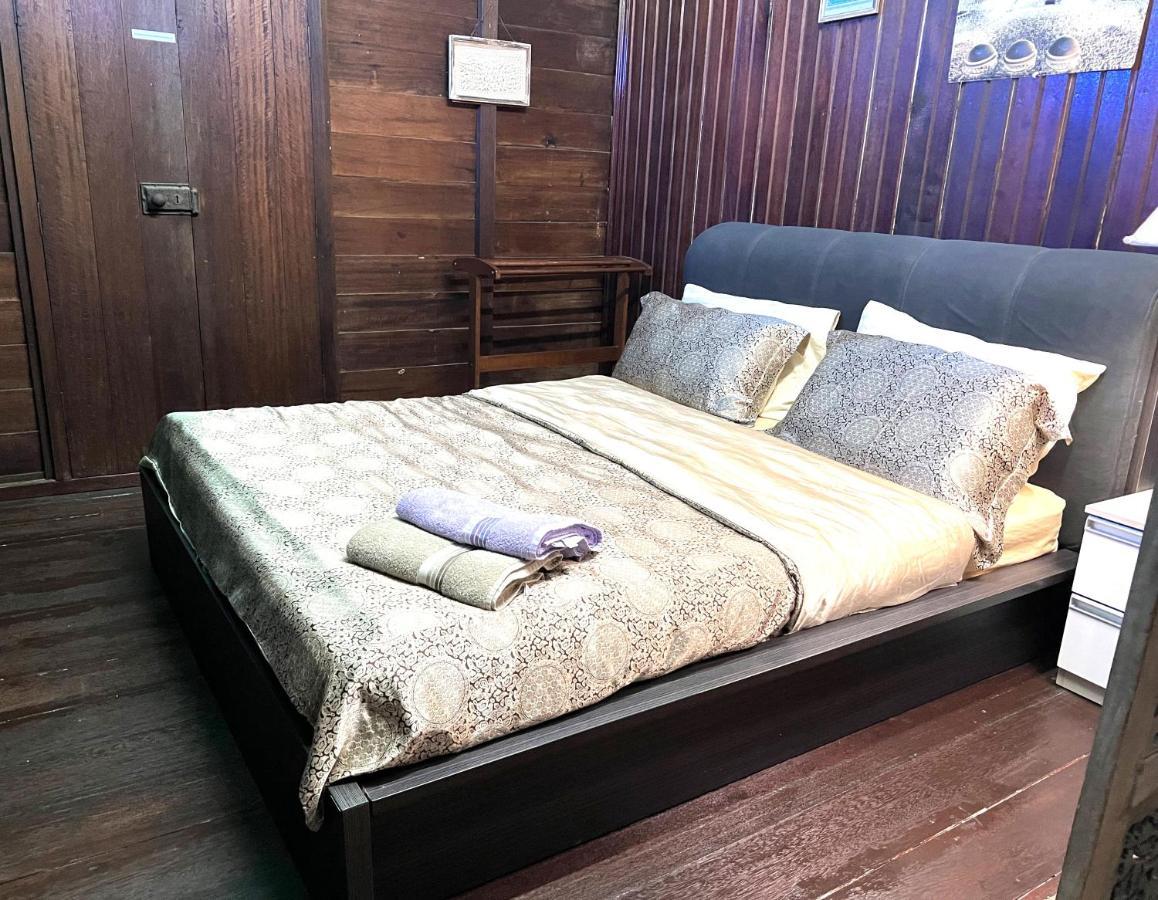 Oyo Home 90495 Homestay Kampung Kota Aur 숭가이페타니 외부 사진