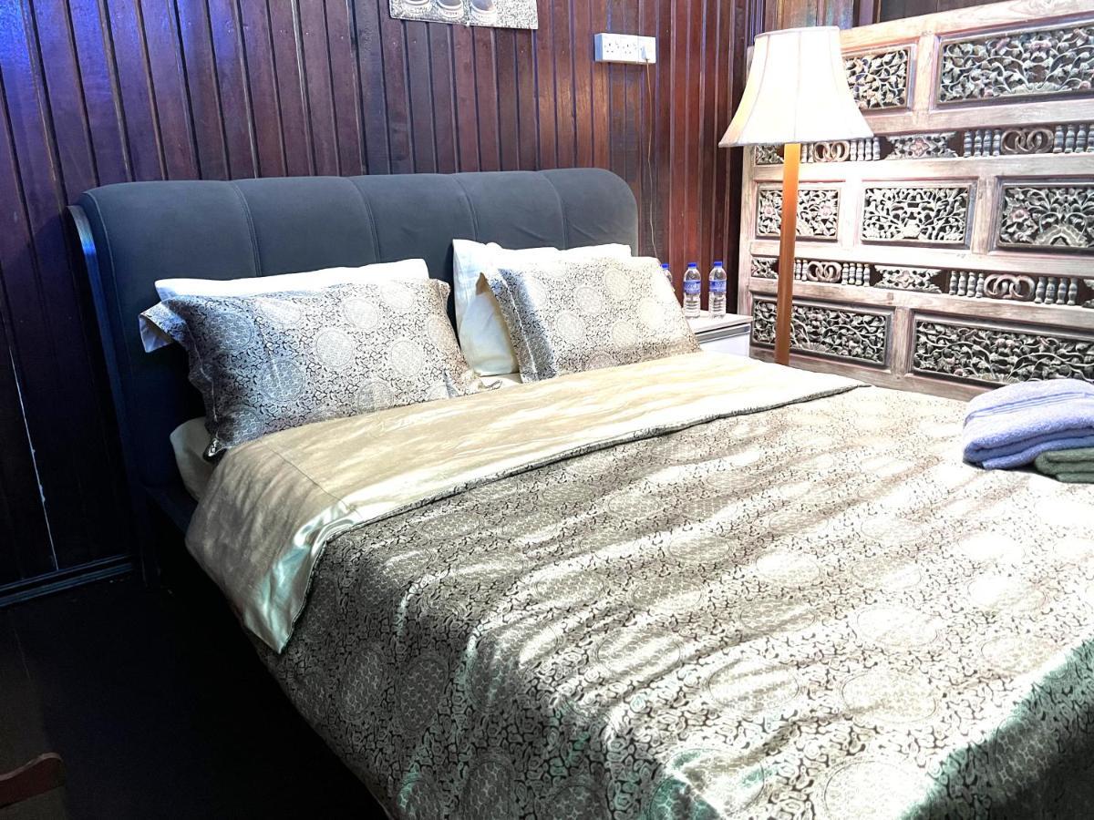 Oyo Home 90495 Homestay Kampung Kota Aur 숭가이페타니 외부 사진