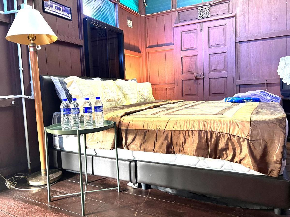 Oyo Home 90495 Homestay Kampung Kota Aur 숭가이페타니 외부 사진