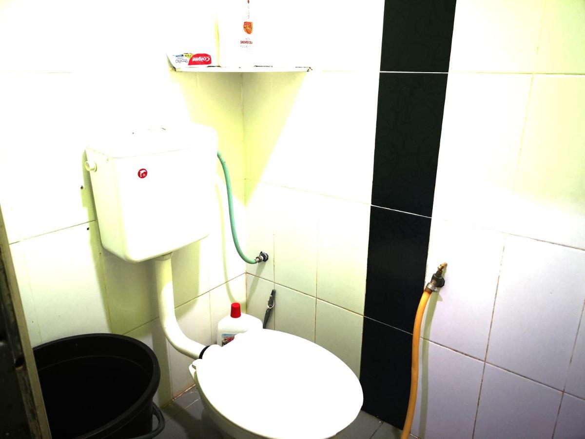 Oyo Home 90495 Homestay Kampung Kota Aur 숭가이페타니 외부 사진